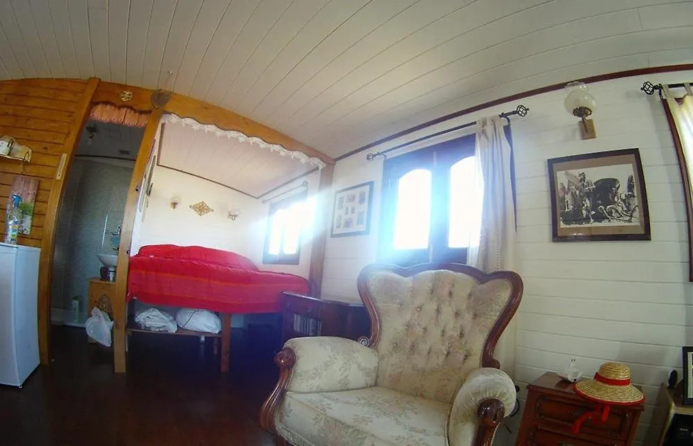 Gypsy Trailer Hotel Lajares 0*,